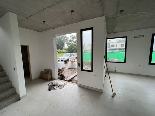 Imagen 4 de 16 de Casa En Venta En Ingeniero Adolfo Sourdeaux