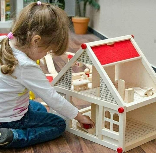 Casa De Muñecas De Madera Muebles Niñas + Set Familia
