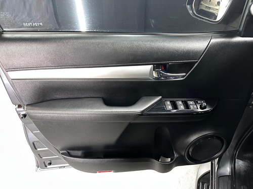 Toyota Hilux 2.8 Tdi 4x2 Srx At6