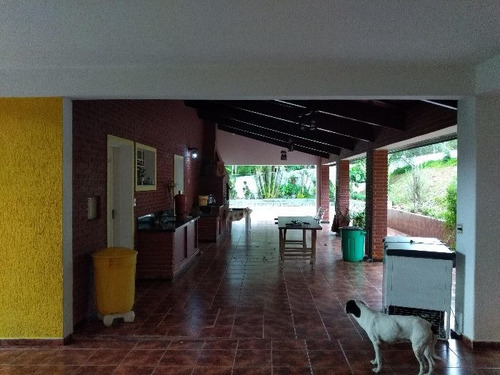 Chácara À Venda Na Rua Dos Nóbregas, Jardim São Jorge, Arujá - Sp - Liv-12708
