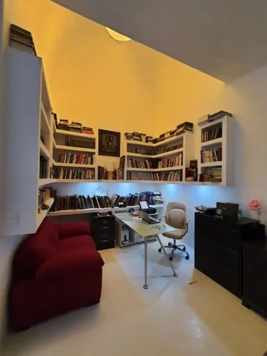 En Privada Con Entorno Arbolado Casa Estilo Colonial