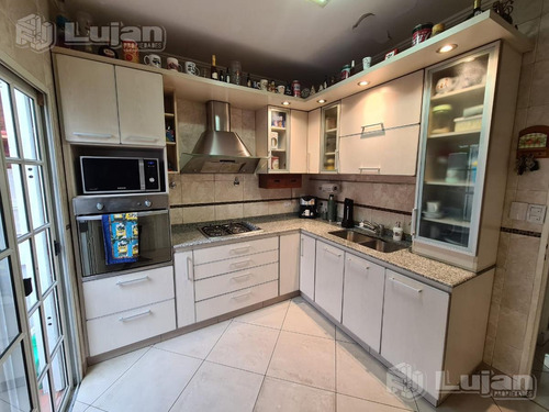 Imagen 3 de 30 de Tandil Al 4800 Triplex 4 Ambs, Patio, Parrilla Y Cochera
