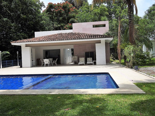 Excelente Casa En Condominio En Venta Cuernavaca