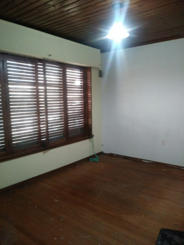 Imagen 6 de 7 de Casa En Centro De Florencio Varela 1 Cuadra Del Municipio