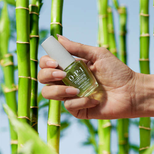 Esmalte de Unhas Vegetal Opi Nature Strong Base Coat 15ml