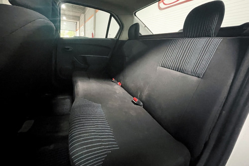 Imagen 11 de 15 de Renault Logan