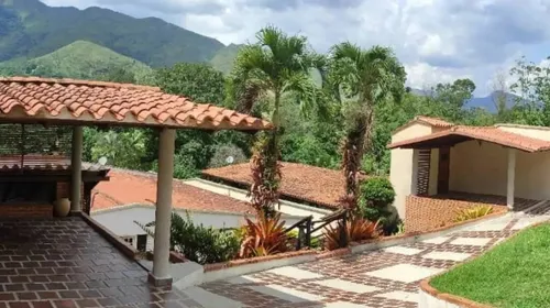 Casa En Naguanagua, La Entrada