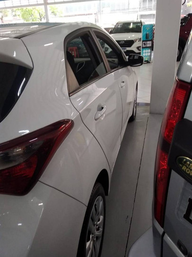Imagem 7 de 8 de Hyundai Hb20 1.0 Comfort Plus 12v Flex 4p Manual