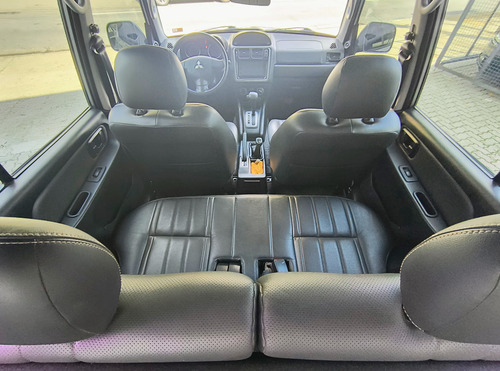 Mitsubishi Pajero TR4 2.0 4x4 Flex Aut. 5p
