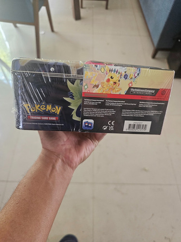 Pokemon Tcg Collector Chest Pikachu Pikachu Inglés (Usado)