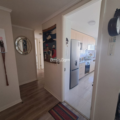 Departamento En Venta De 2 Dorm. 2 Baños, 2 Estac. En Concón