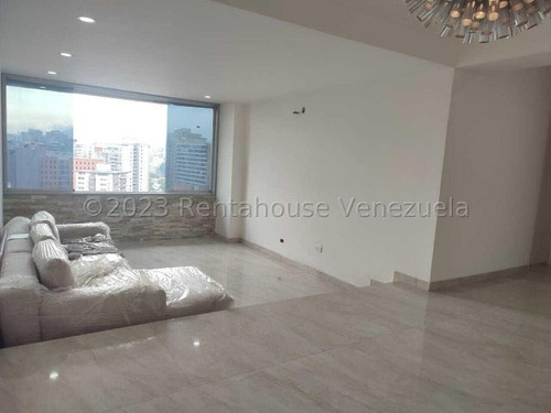 Apartamento En Venta En Los Dos Caminos - 24-19926