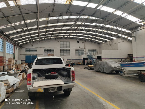 Imagen 2 de 8 de Venta Galpón 1950m2 En Munro