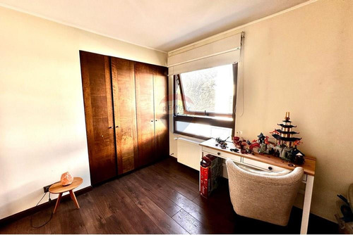 Bella Casa En Las Condes, Se Acepta Novacion