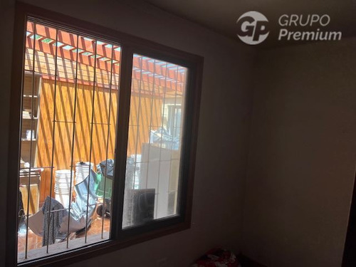 Acogedora Casa En Venta En Ñuñoa