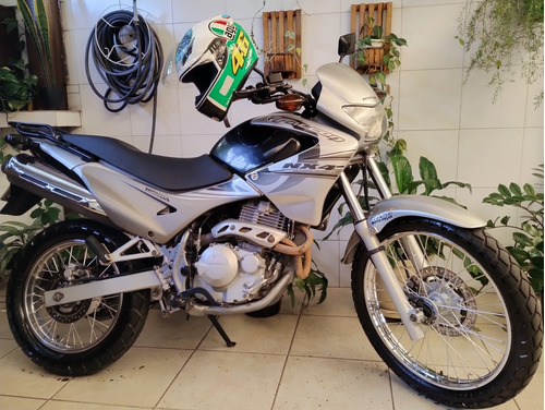 Honda  Nx 4 Falcon 400