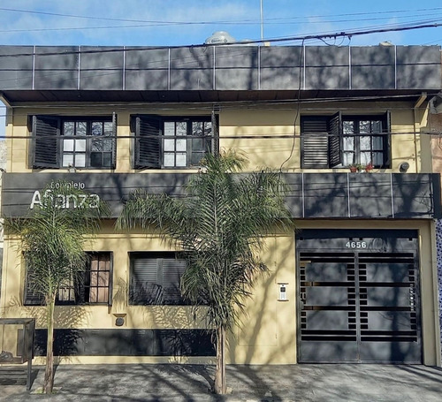 Imagen 1 de 13 de Ph Dos Ambientes A La Venta. Zona San Juan.