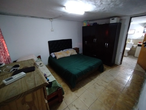 Imagen 9 de 25 de Casa De 3 Ambientes Con 2 Deptos Al Fondo