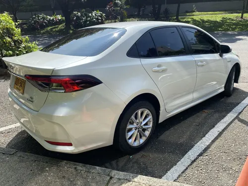 Toyota Corolla 1.8 Xe-i Hibrido At 4x2 2020