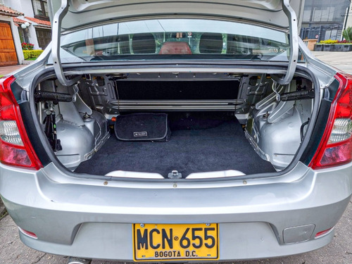 Renault Logan Familier