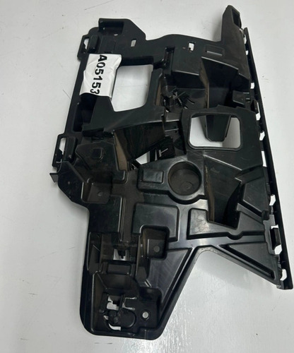 Guia Suporte Parachoque Dianteiro Esquerdo Volvo V40 17/19