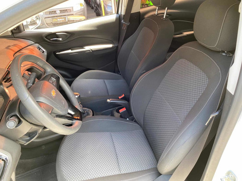 Imagem 12 de 15 de Chevrolet Prisma 2018 1.4 Lt 4p