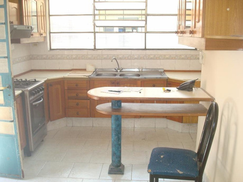 Imagen 9 de 14 de Casa Para 2 Familias En Venta En Moron Centro