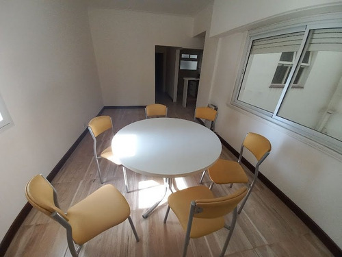 Imagen 7 de 30 de Dos Ambientes Reciclado