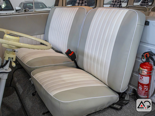 Volkswagen Kombi Corujinha Restaurada 1974