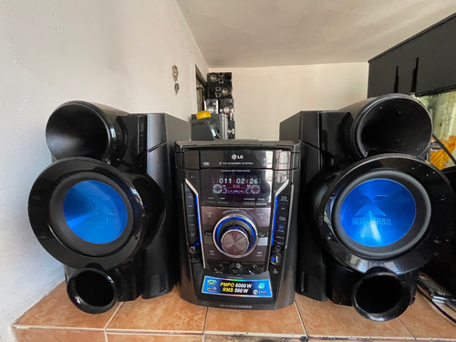 Minicomponente Lg Mcd605 Usado Negro 560 W