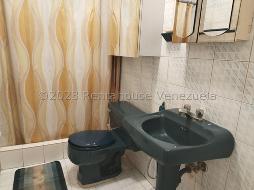 Apartamento En Alquiler Las Acacias 24-6661 Fabricio Liaz