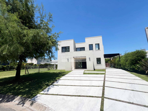 Excelente Casa En Venta A Estrenar 4 Dormitorios-ayres Plaza