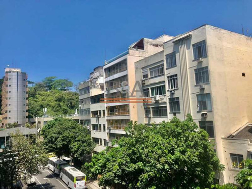 Imagem 2 de 15 de Bea Vende 3 Quartos Com Vaga Em Copacabana - Coap30711