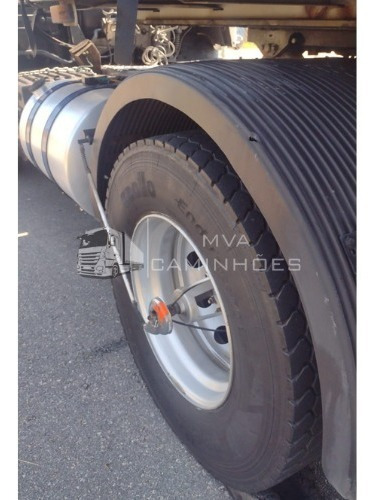 Imagem 13 de 15 de Caminhão Volvo Fh 380 4x2 Ano 2005