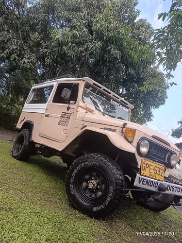 Toyota Land Cruiser 4.2 Fj43