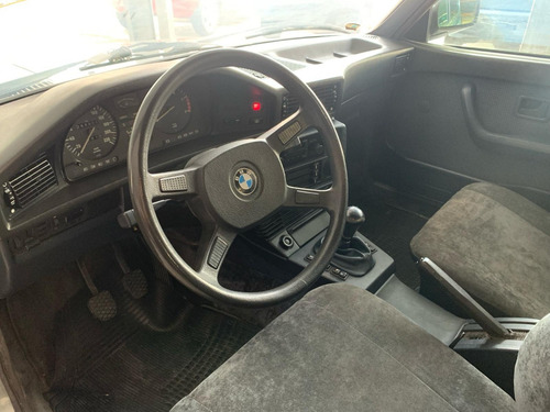BMW 524 i Sedan