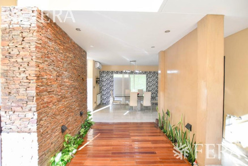 Imagen 3 de 24 de Venta De Casa De 4 Ambientes Con Galeria Con Parrilla Y Piscina En Fincas De Iraola Ii (28248)