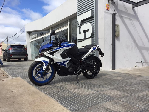 Bajaj Pulsar Rs200