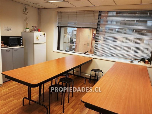 Oficina En Arriendo De 2 Privados En Las Condes