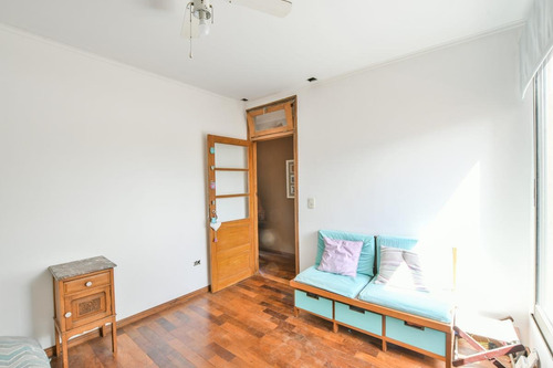 Casa De 4 Dormitorios En Venta - Reciclada - Alberdi