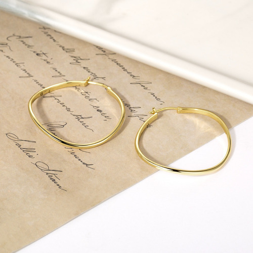 Arracada Tubular Torcido Oro 14k Aretes De Oro Niña Mujer