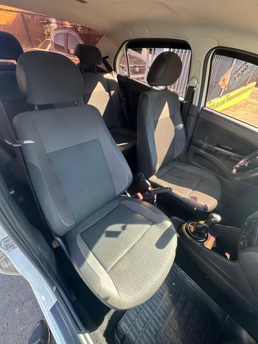 Volkswagen Voyage 1.6 MSI TOTALFLEX TRENDLINE 4P MANUAL