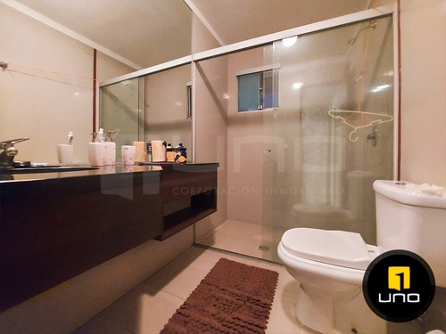 Imagen 5 de 18 de Hermosa Y Céntrica Casa Con 4 Suites En Alquiler