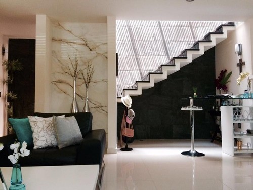 Imagen 5 de 16 de Hermosa Residencia En Lomas De Juriquilla, Alberca Propia, J