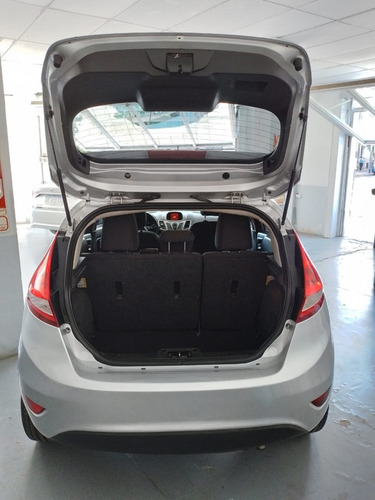 Imagen 5 de 15 de Ford Fiesta Kinetic Design Titanium