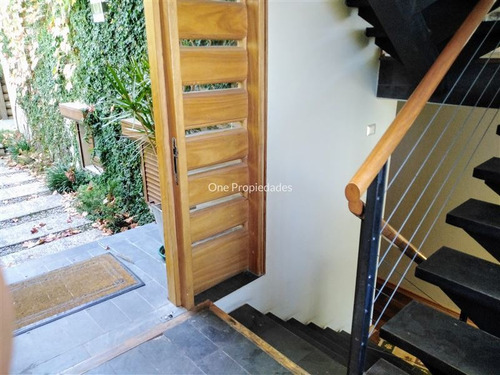 Casa En Venta De 5 Dorm. En Lo Barnechea