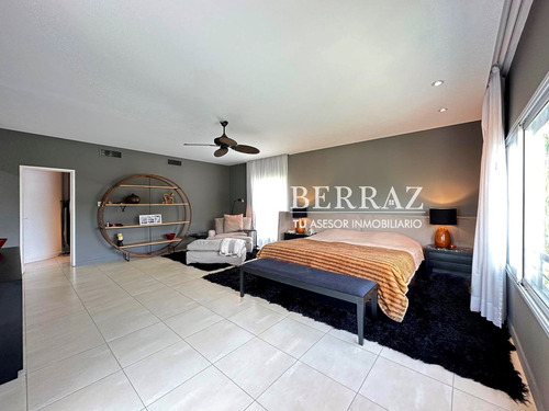 Casa En Venta En Barrio Cabos Del Lago Nordelta Tigre Lote De 1200 M2