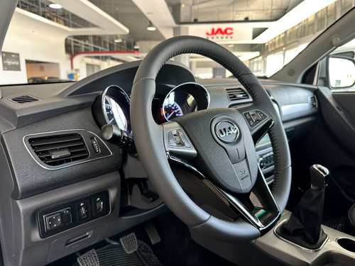 JAC T6 Luxury 2.0 VVT