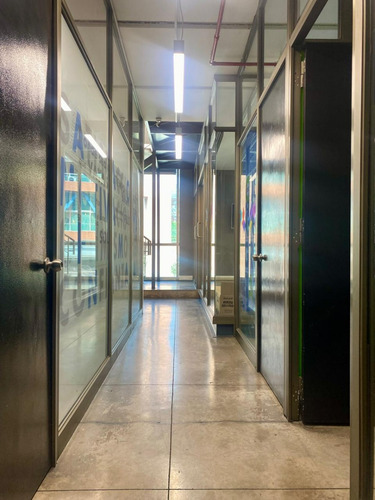 Oficina Av. Valle Norte 961, Ciudad Empresarial, Huechuraba