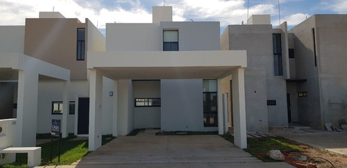 Imagen 1 de 21 de Casa En Venta En Conkal En Privada Zensia Mod. E